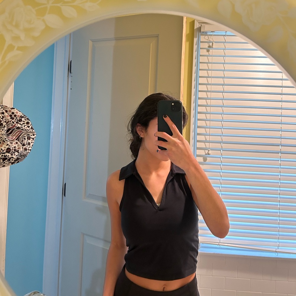 Abercrombie & Fitch Black Sleeveless Polo Crop Tank
